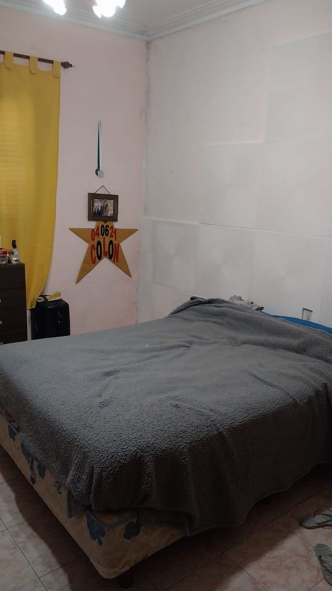 CASA DE DORMITORIOS FRENTE AL PARQUE GARAY — foto 9