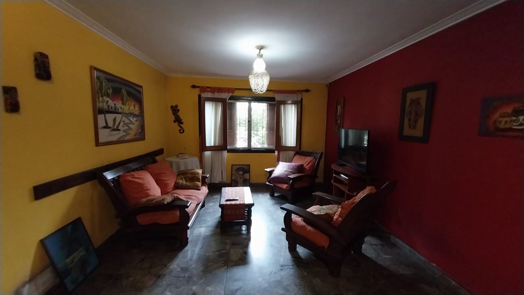 CASA DE TRES DORMITORIOS APTA A CRÉDITO EN BARRIO CANDIOTI - 1