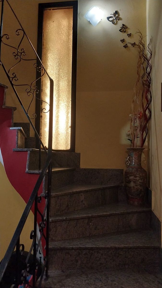 CASA DE TRES DORMITORIOS APTA A CRÉDITO EN BARRIO CANDIOTI - 3