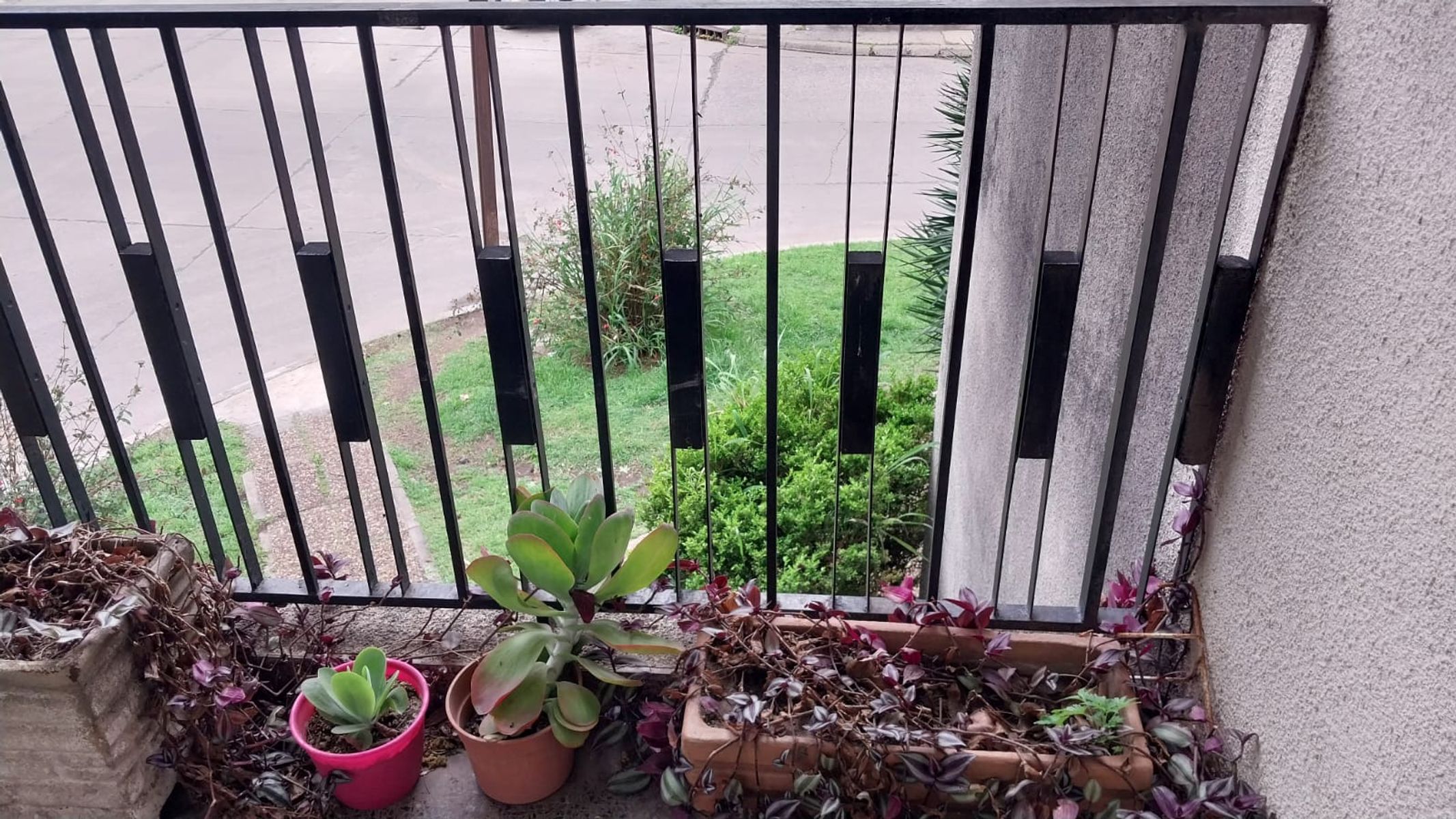 CASA DE TRES DORMITORIOS APTA A CRÉDITO EN BARRIO CANDIOTI - 14