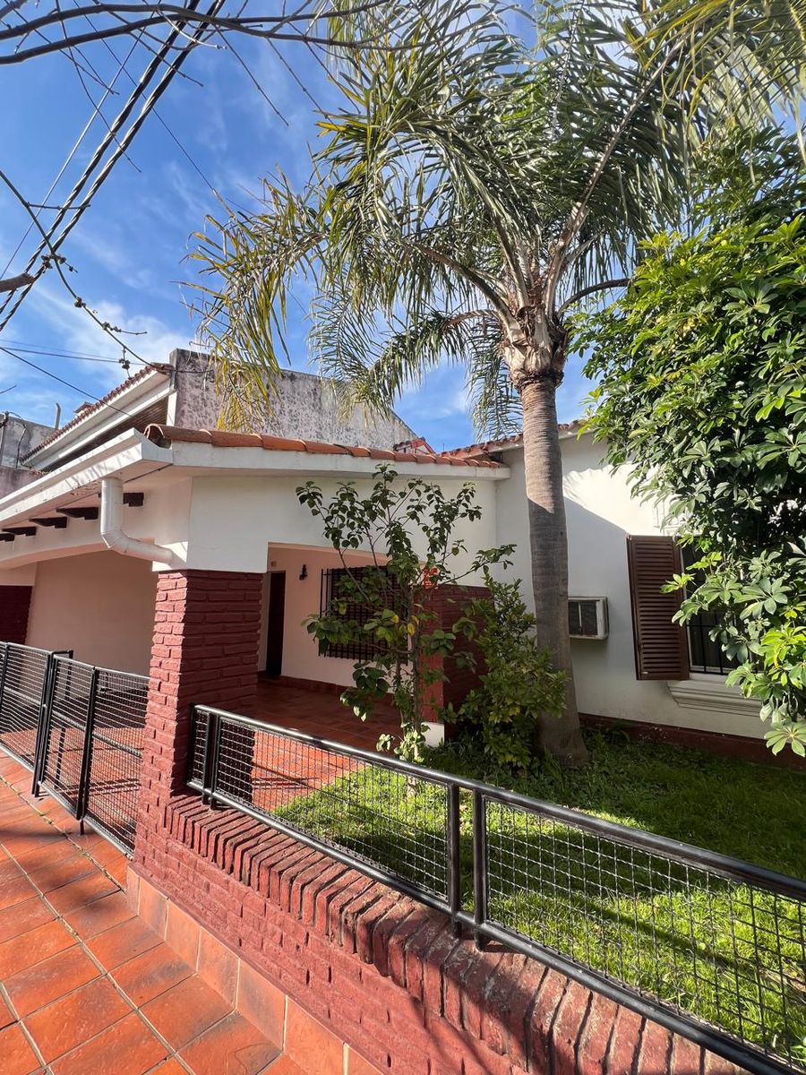 Casa 2 dormitorios en barrio 7 Jefes - 16