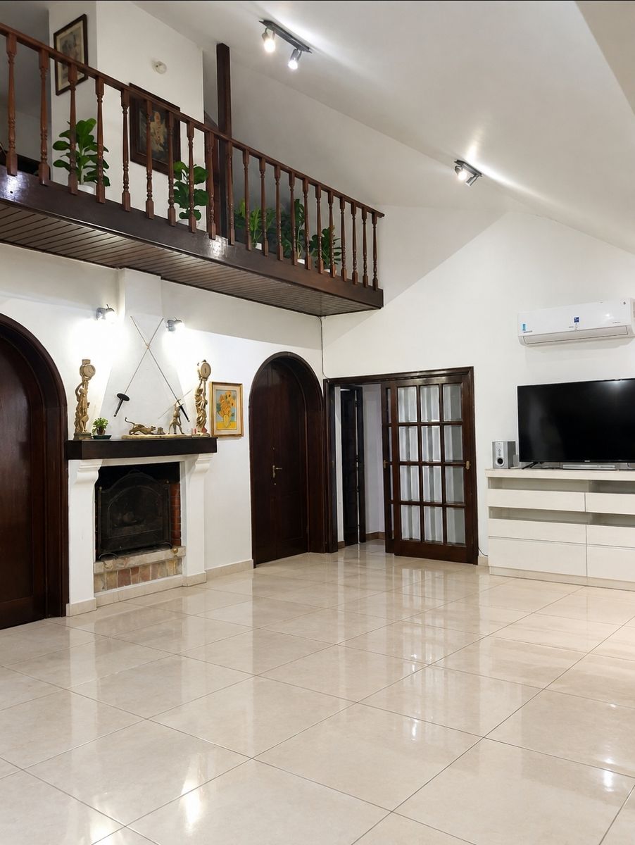 Casa de Categoría en Barrio Guadalupe. A 2 Cuadras de Avenida Costanera — foto 4
