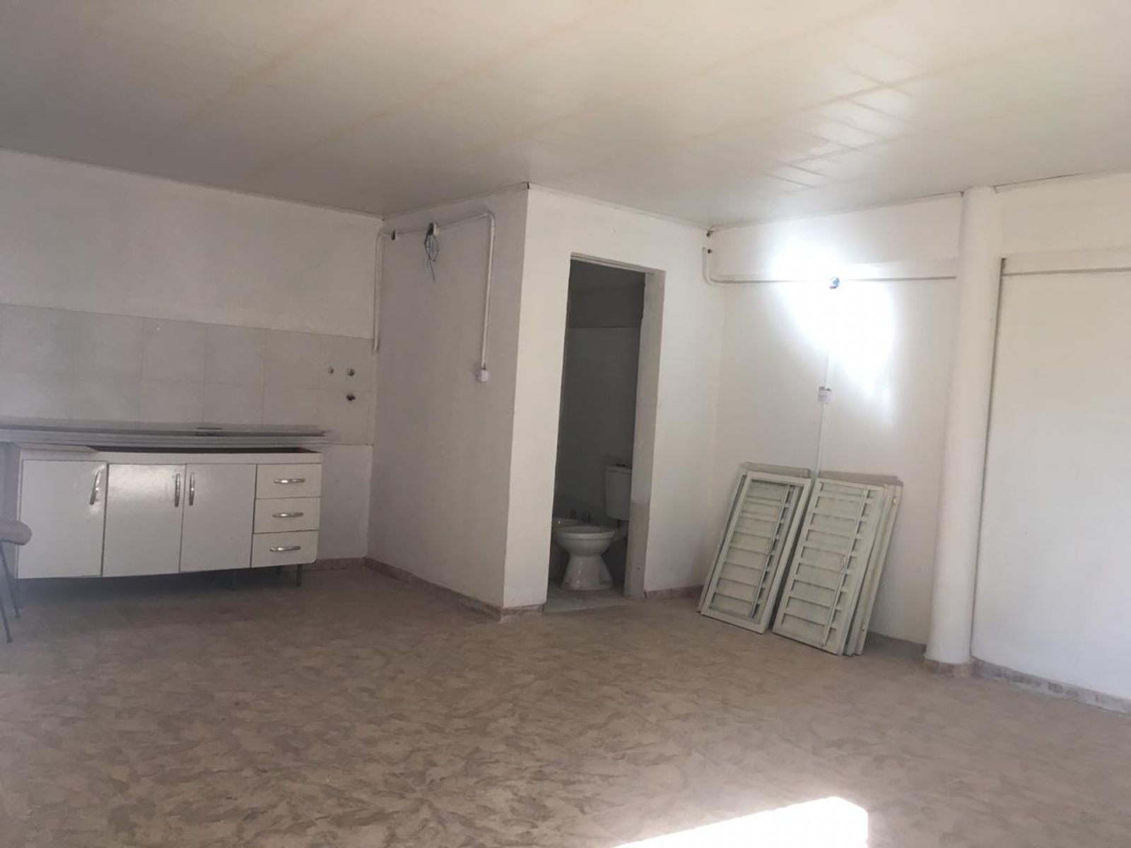 Propiedad Multipropósito: Cocheras, Oficinas Y/o Departamentos. Gran Oportunidad. — foto 5