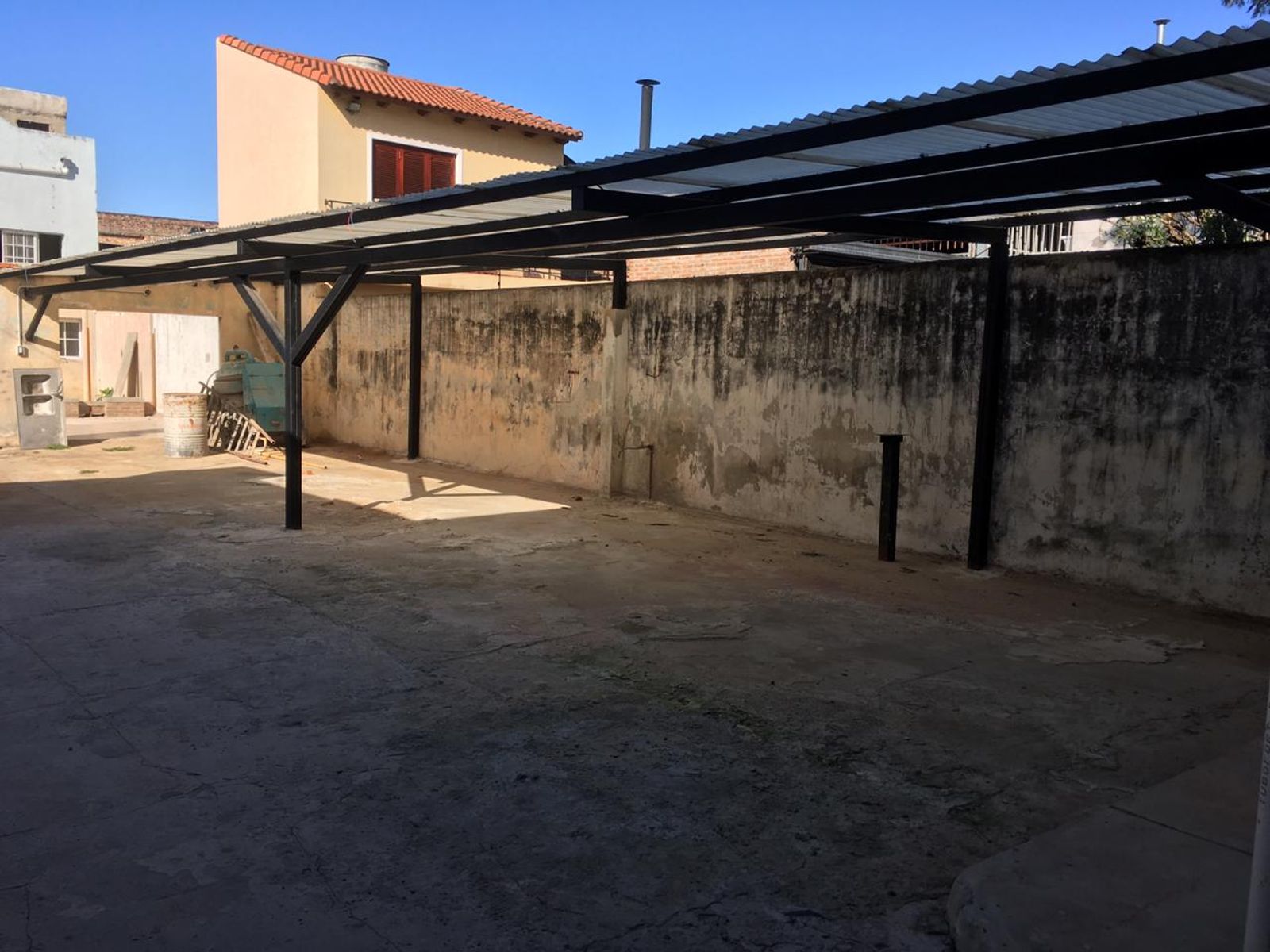 Propiedad Multipropósito: Cocheras, Oficinas Y/o Departamentos. Gran Oportunidad. — foto 7