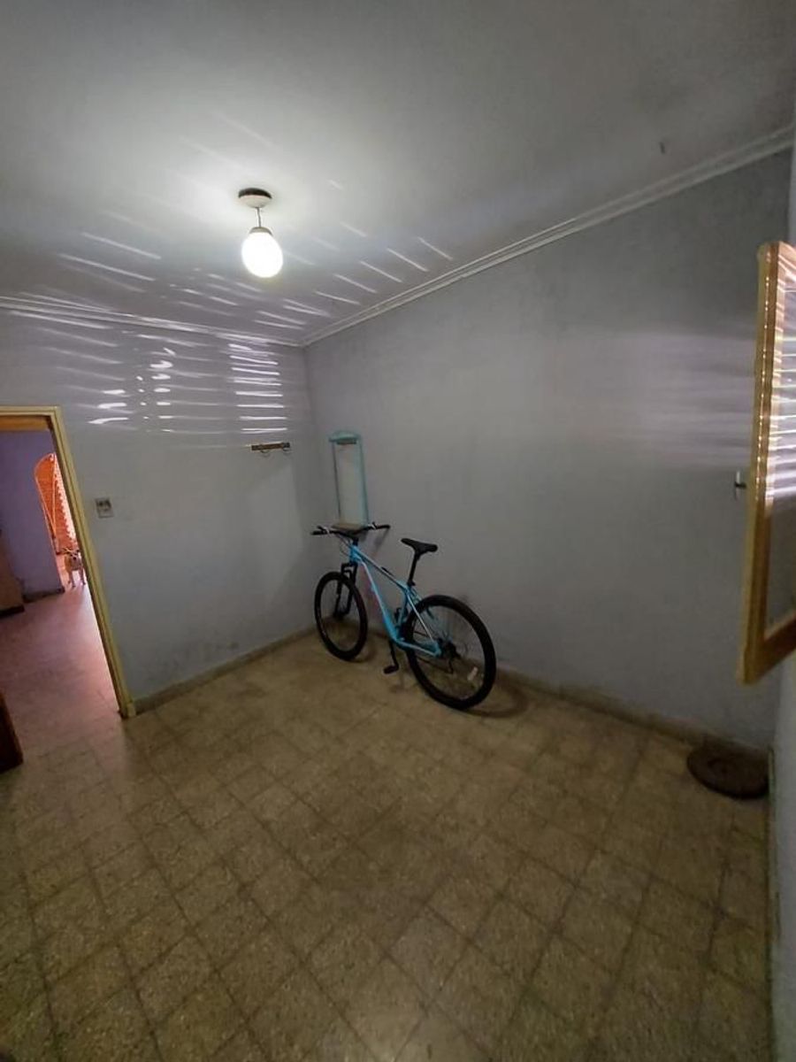 Casa con 2 Dorm. en Alquiler en Barrio Roma - 3