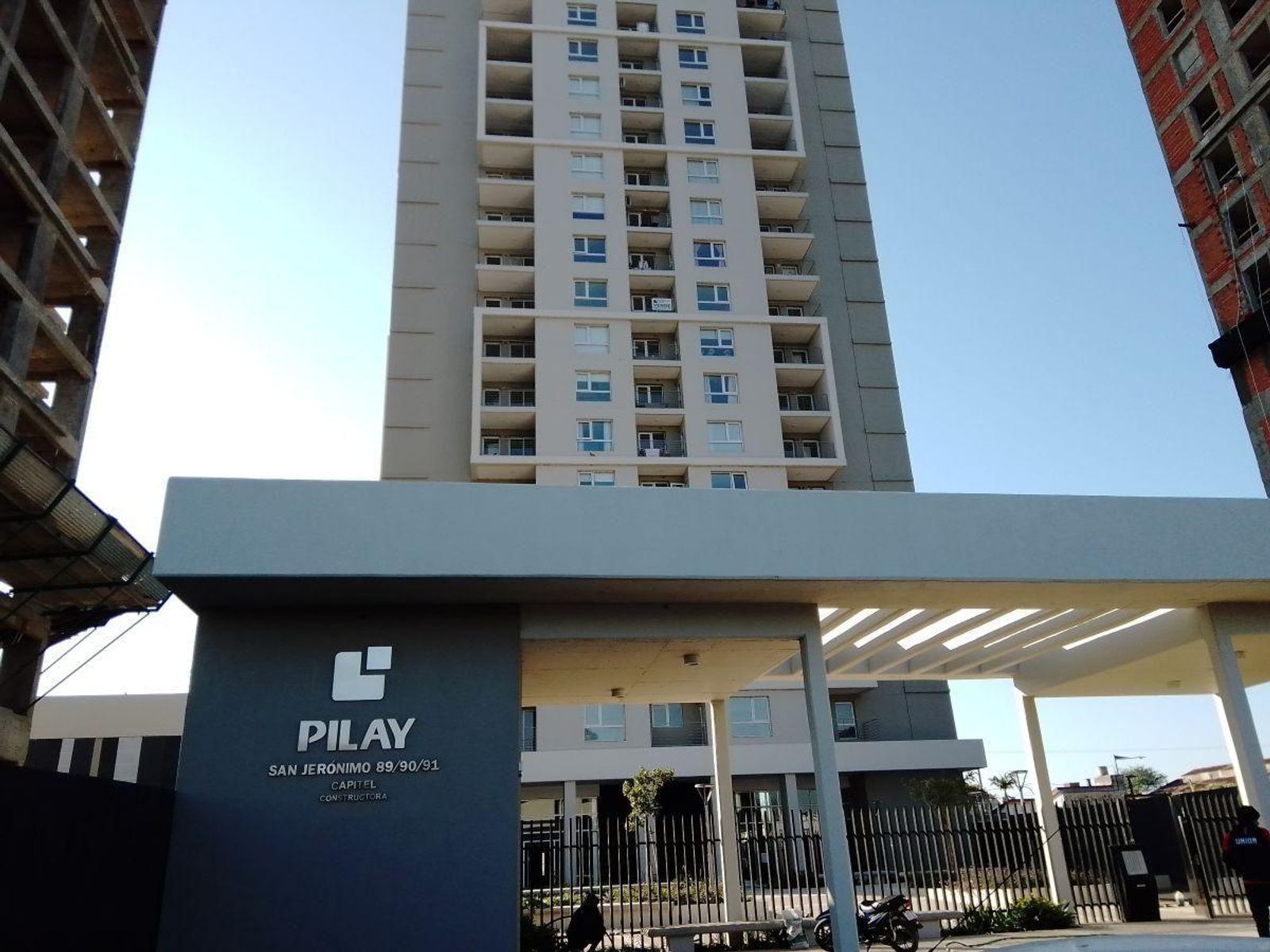 Venta Departamento 2 Dorm con Cochera - Edificio Pilay Parque Federal — foto 2