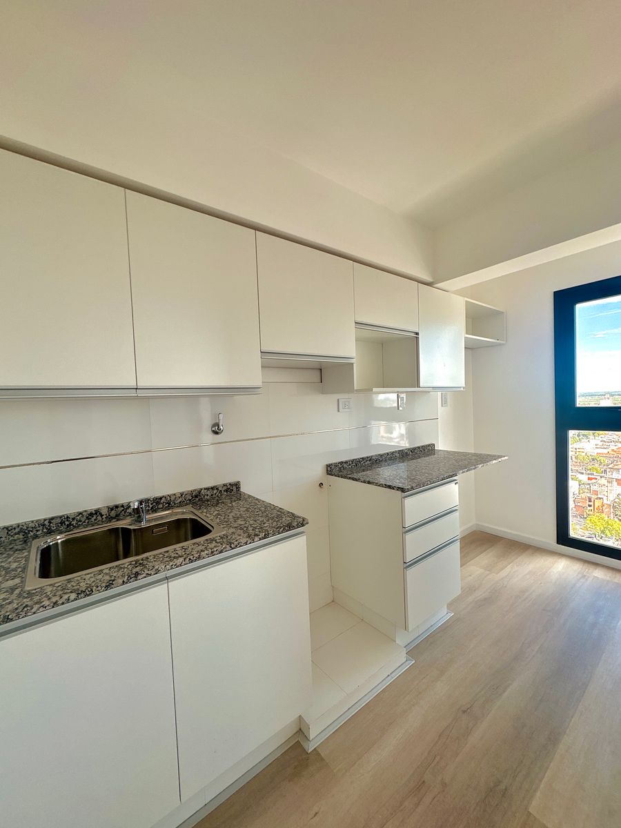 Venta Depto 1 Dormitorio a Estrenar Barrio Candioti | Piso 28 Paseo del Molino con Mejoras - 9
