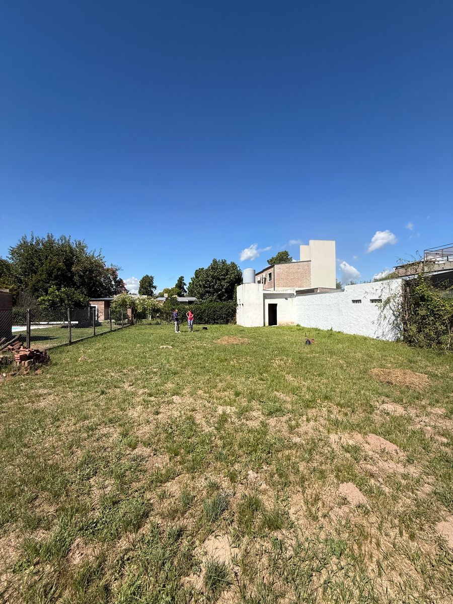 VENTA DE LOTE EN COLASTINE NORTE - 2