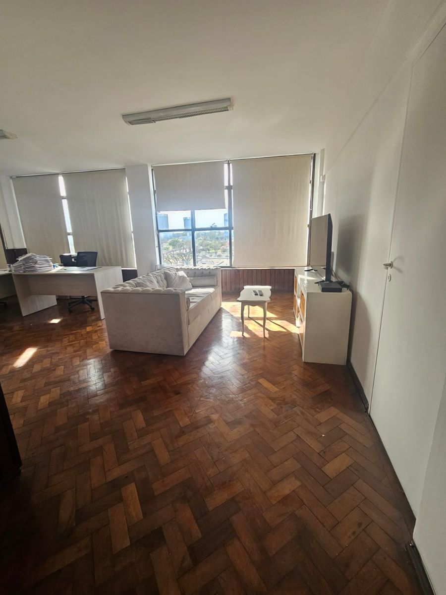 OFICINA EN VENTA EN ZONA CENTRO - 4