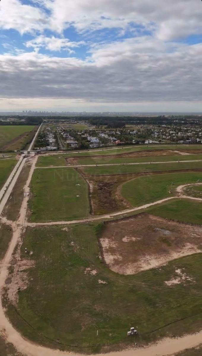 Terreno de 861 m² en Venta en Nuevos Aires Country Club - 4