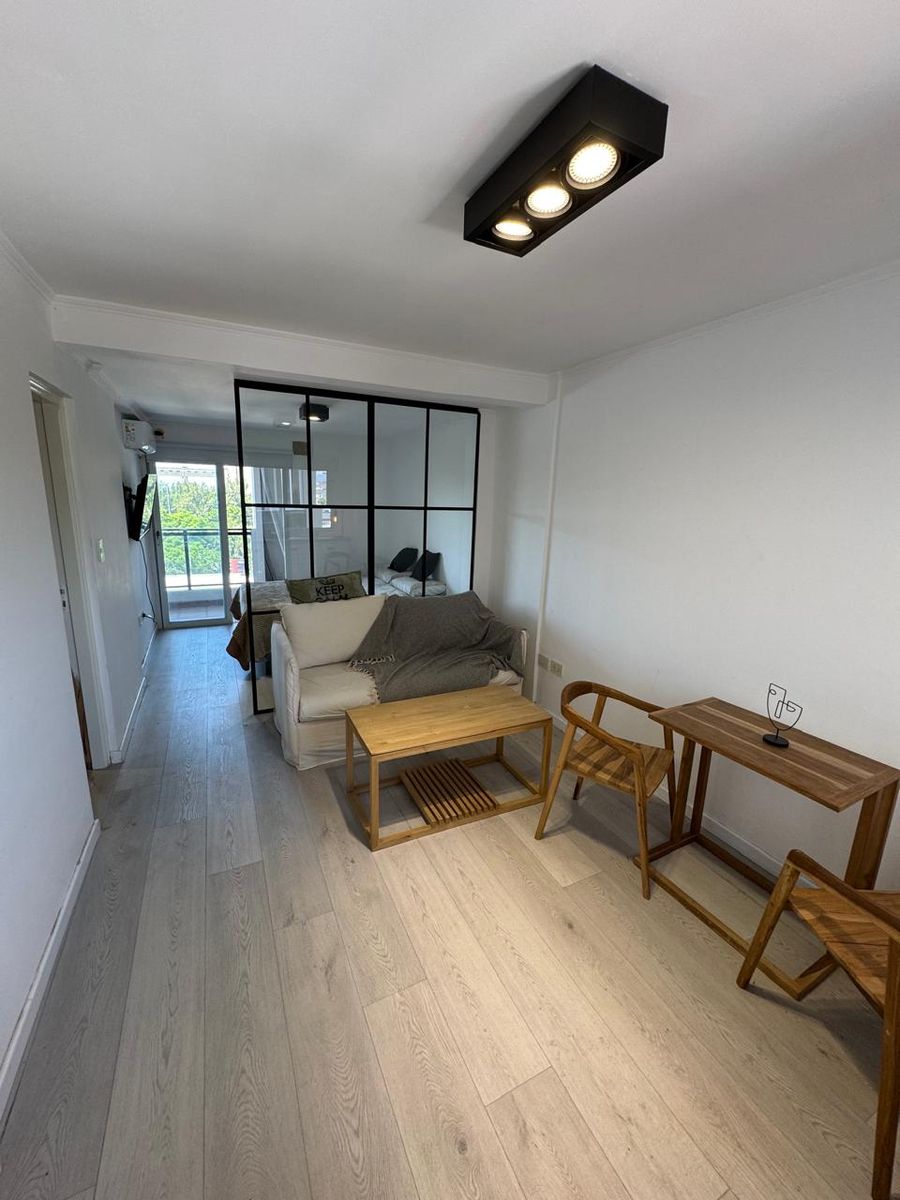 VENTA Monoambiente con balcón y cochera - 4