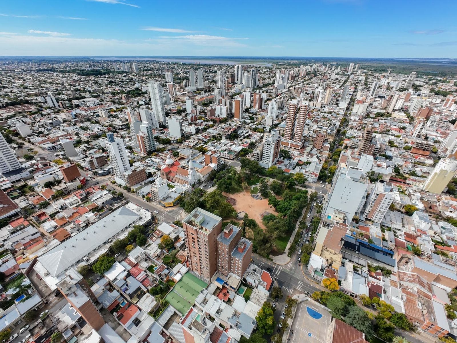 Se vende Piso de Categoría en el Exclusivo Edificio Constituyentes - 3