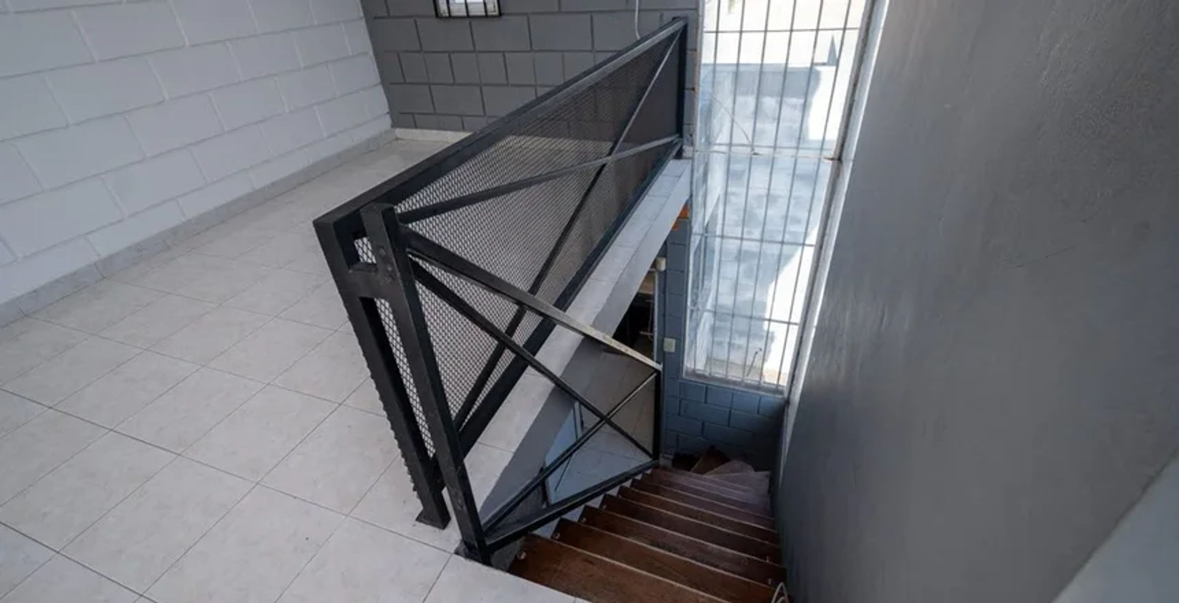 Venta Galpón con oficinas Facundo Zuviría 8300 - 7