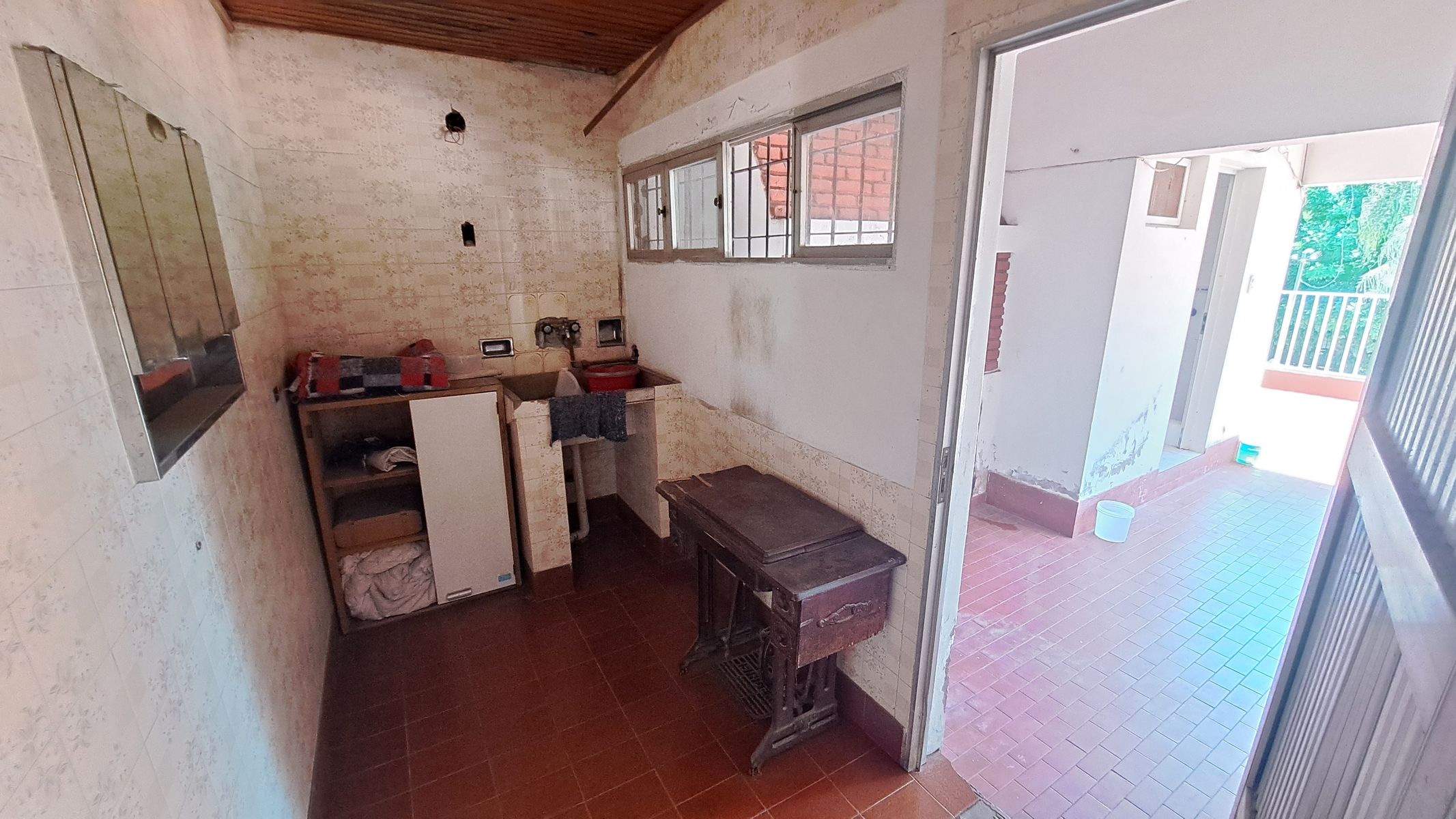 CASA A MODERNIZAR A METROS DE LA COSTANERA — foto 5