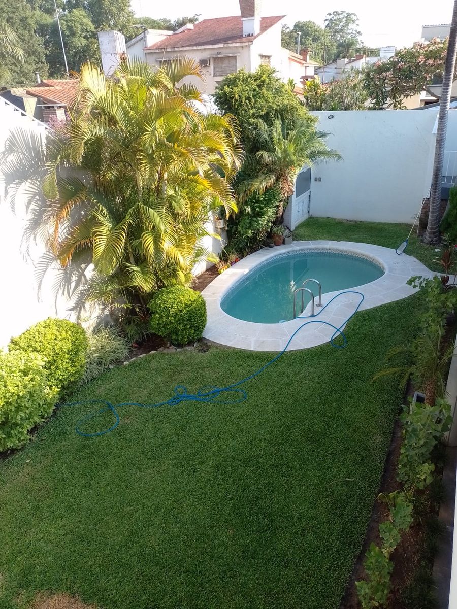 CASA A METROS DE LA COSTANERA - 1