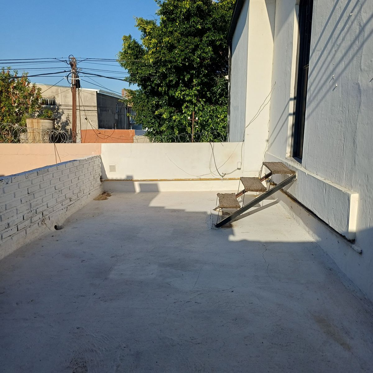 ALQUILER DEPARTAMENTO CON COCHERA - 1