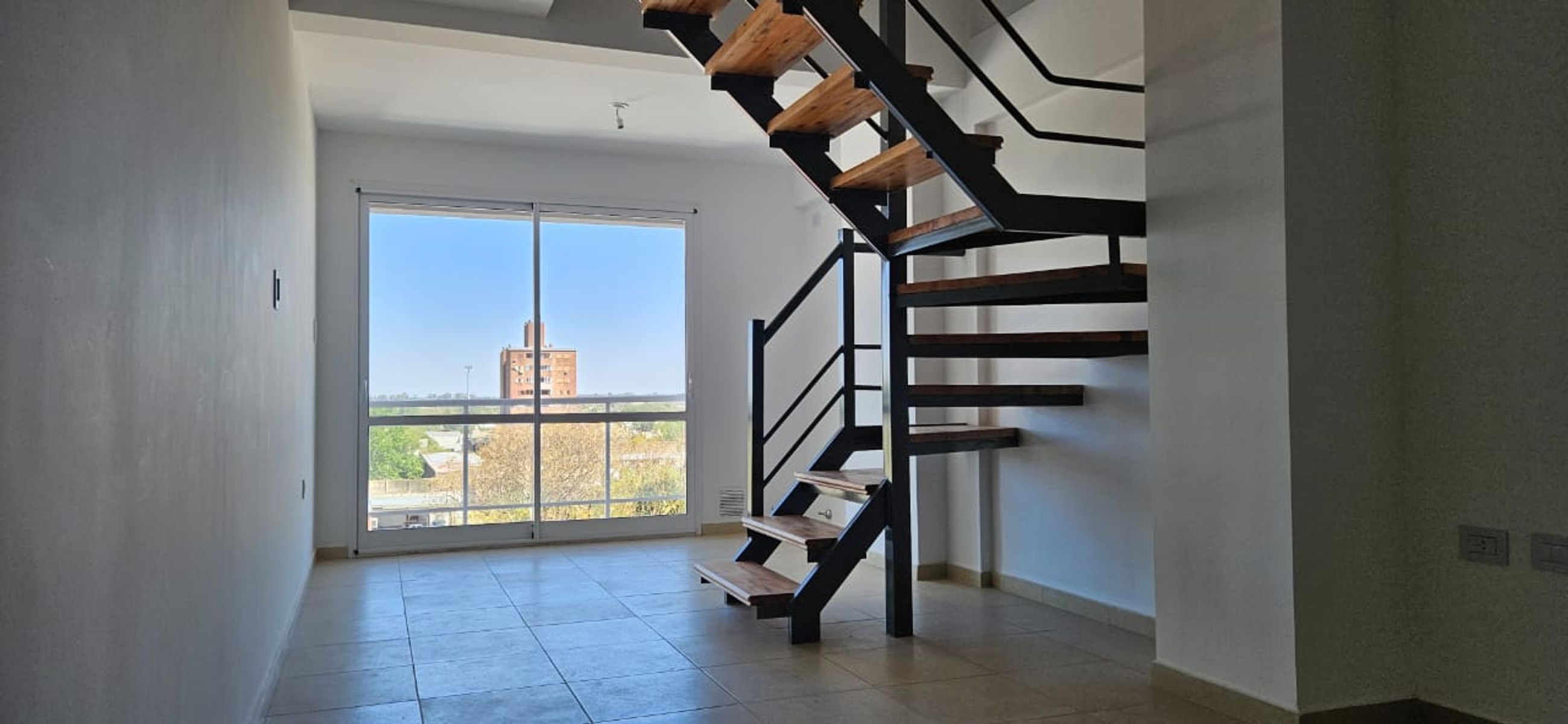 DUPLEX EN ALQUILER PISO 5 - 8