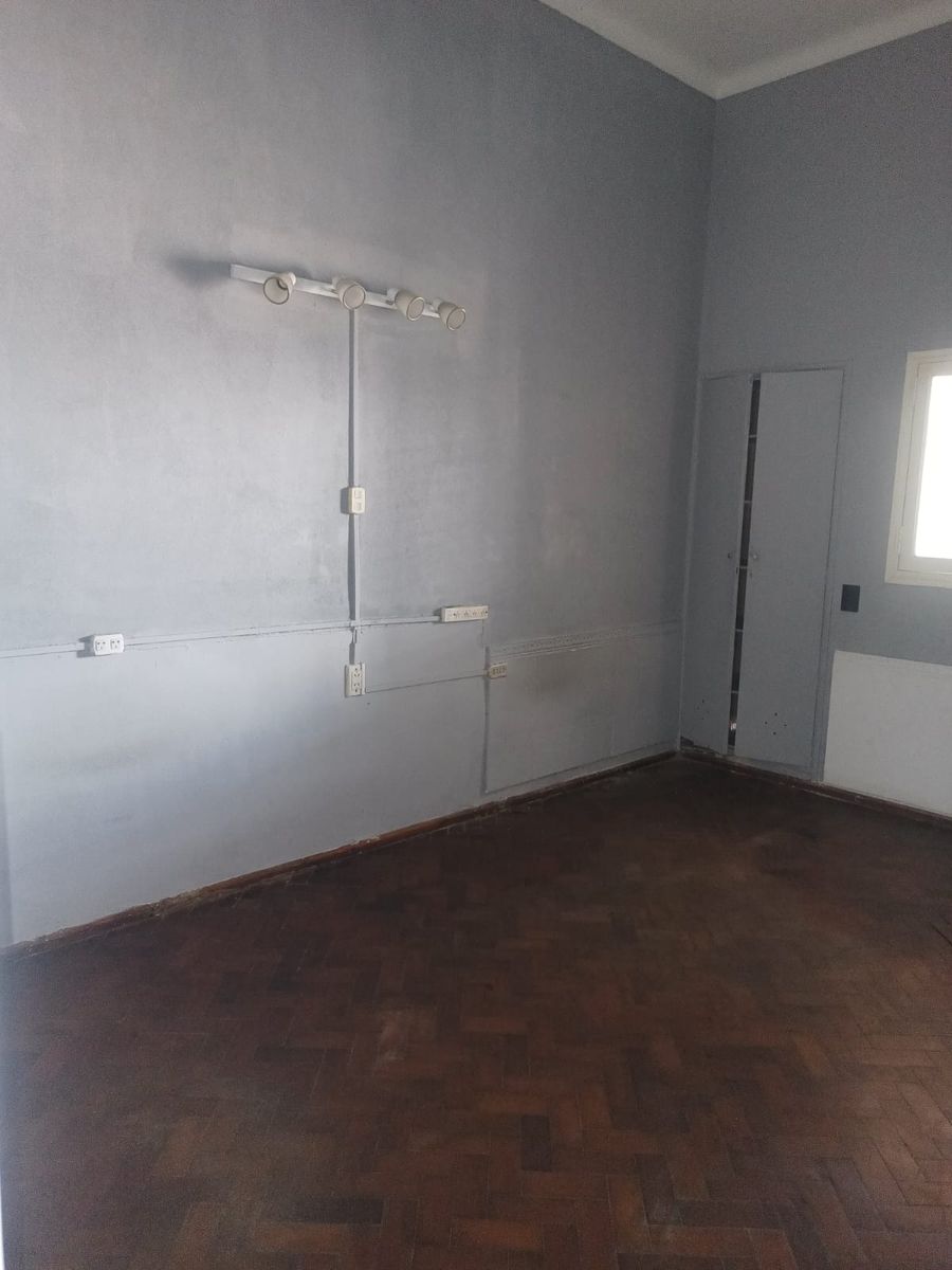 Casa en Av López y Planes - 11