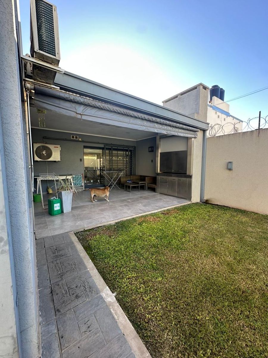 Casa de 2 dormitorios con piscina en Recreo - 2
