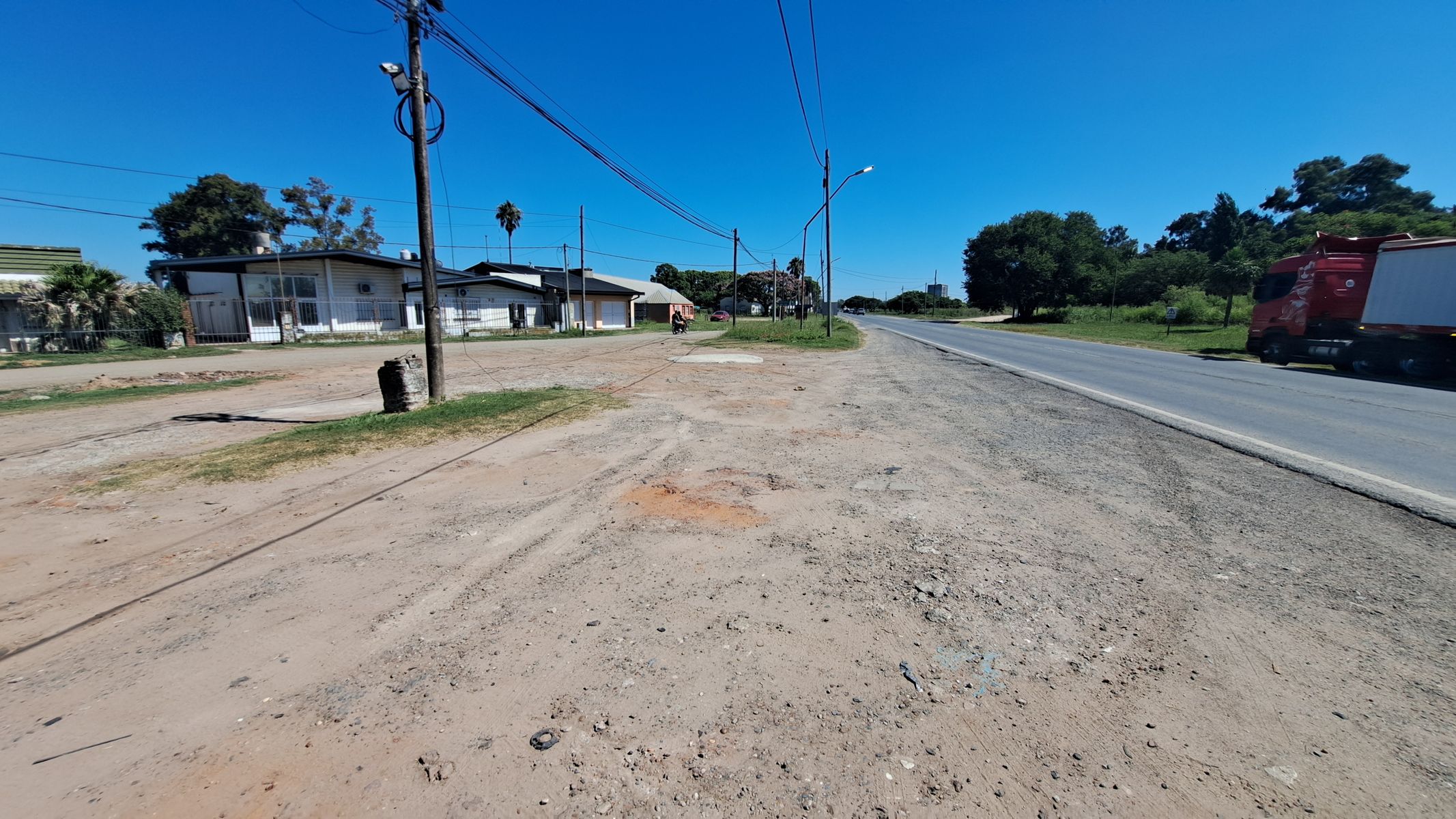 Gran terreno sobre Ruta Nacional N° 11 - 3