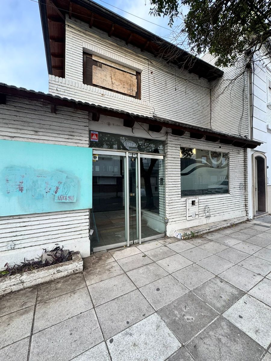 Importante Inmueble en Alquiler. Propiedad de 353 m2 ubicada en Hipólito Irigoyen 3049. - 6