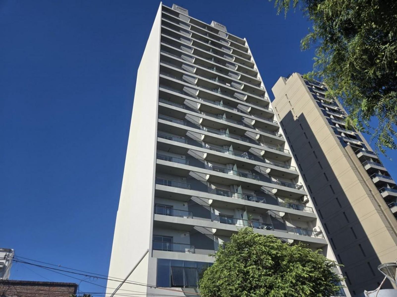 Departamento semi piso en venta un dormitorio sobre Bv. Pellegrini — foto 8