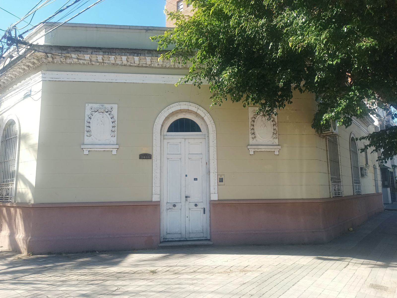 CASA EN VENTA BARRIO CANDIOTI A 100m DE BV. GALVEZ - 1