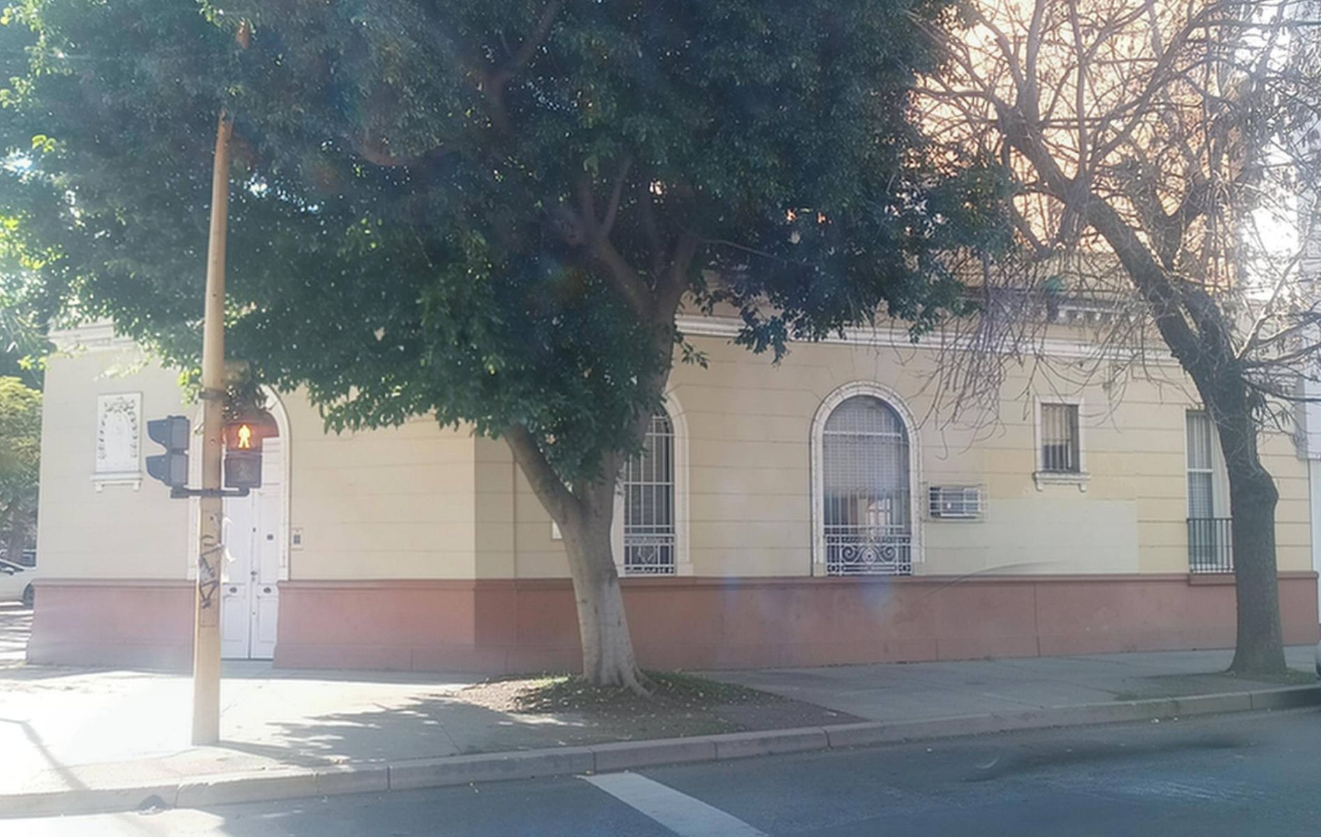 CASA EN VENTA BARRIO CANDIOTI A 100m DE BV. GALVEZ - 2