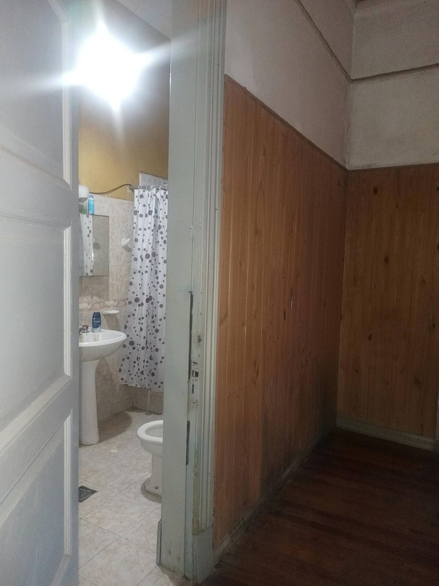 CASA EN VENTA BARRIO CANDIOTI A 100m DE BV. GALVEZ - 14