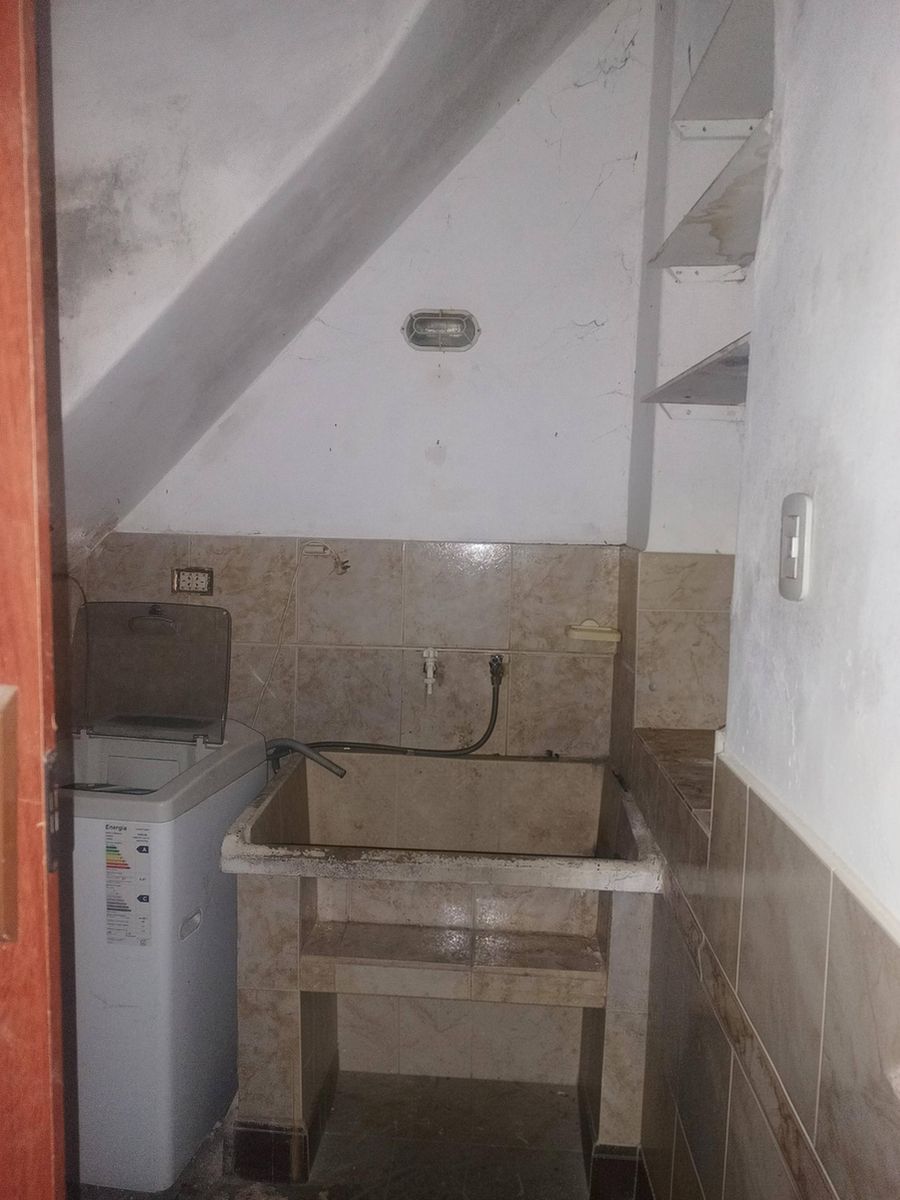 CASA EN VENTA BARRIO CANDIOTI A 100m DE BV. GALVEZ - 19