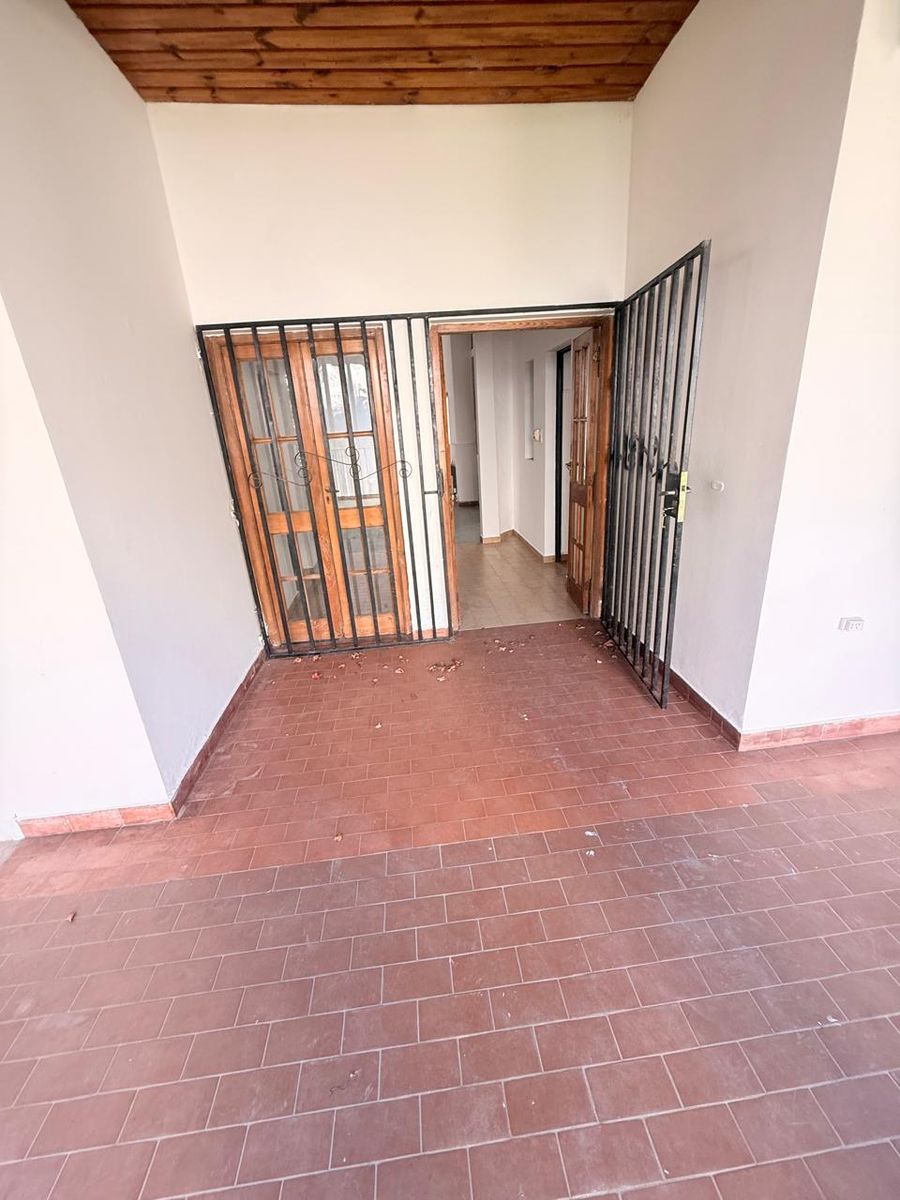 EN VENTA INTERNO CON COCHERA EN ZONA SUR - 9