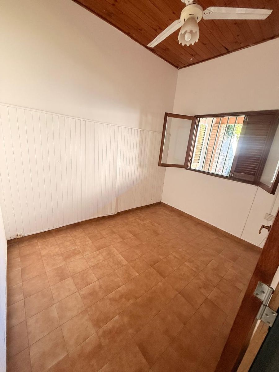 EN VENTA INTERNO CON COCHERA EN ZONA SUR - 10