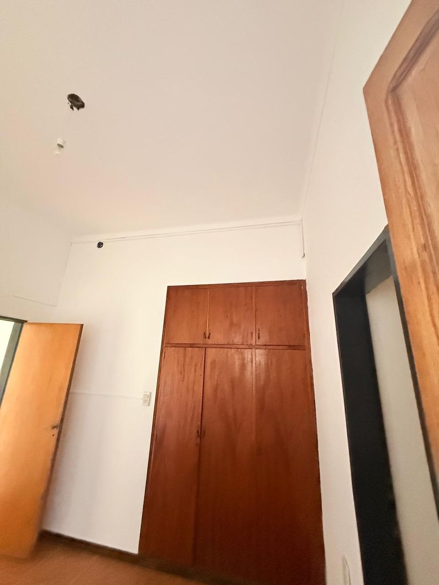 EN VENTA INTERNO CON COCHERA EN ZONA SUR - 18