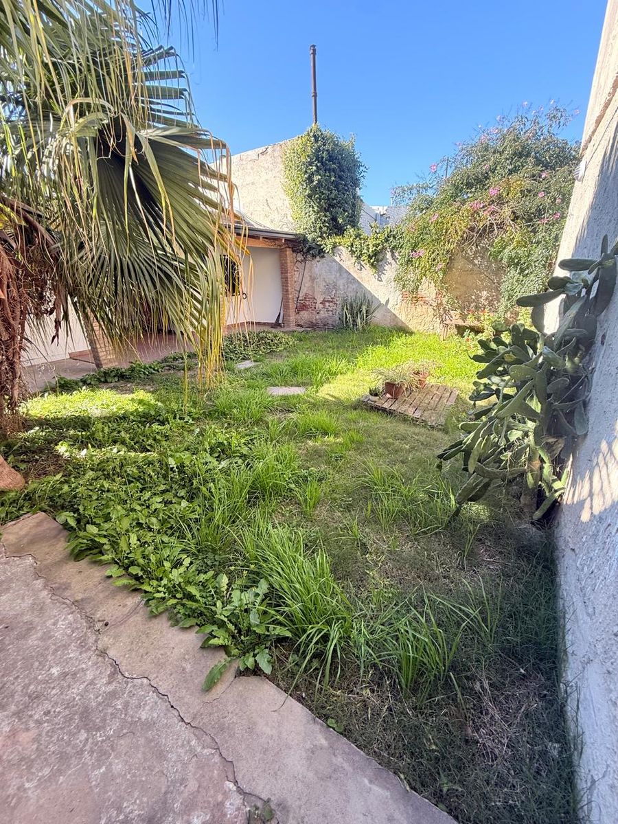 EN VENTA INTERNO CON COCHERA EN ZONA SUR - 24
