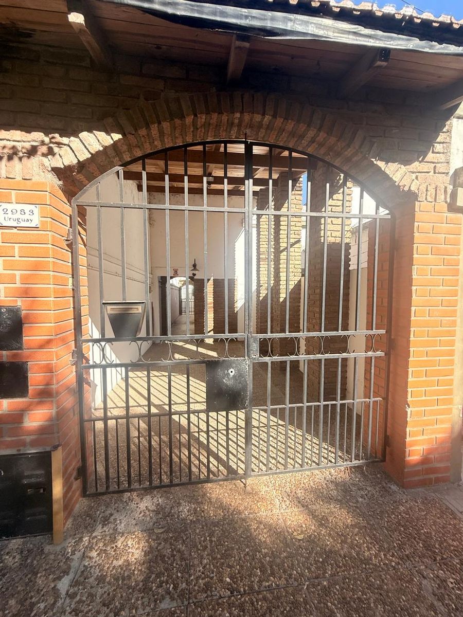 EN VENTA INTERNO CON COCHERA EN ZONA SUR - 42
