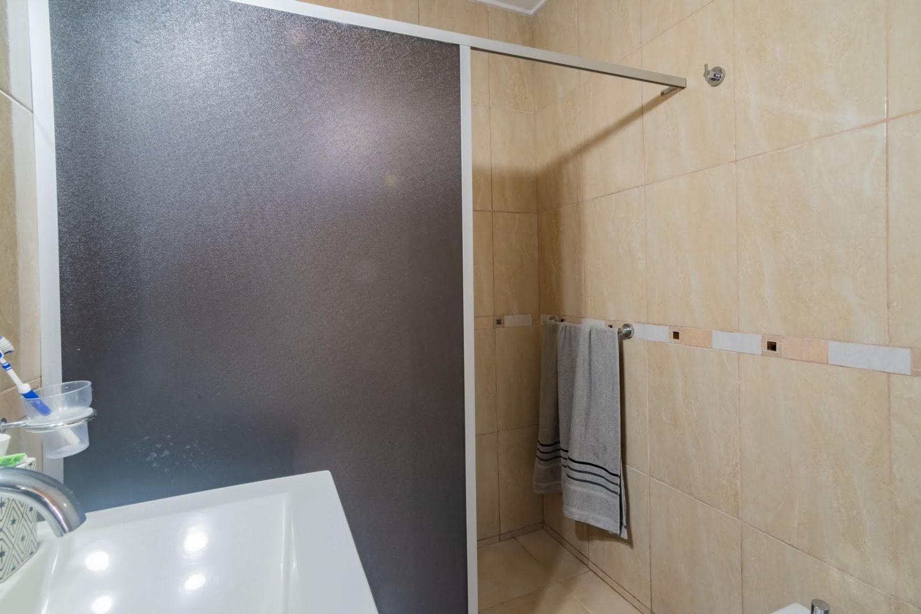 Casa en Venta en Sauce Viejo de tres dormitorios - 32