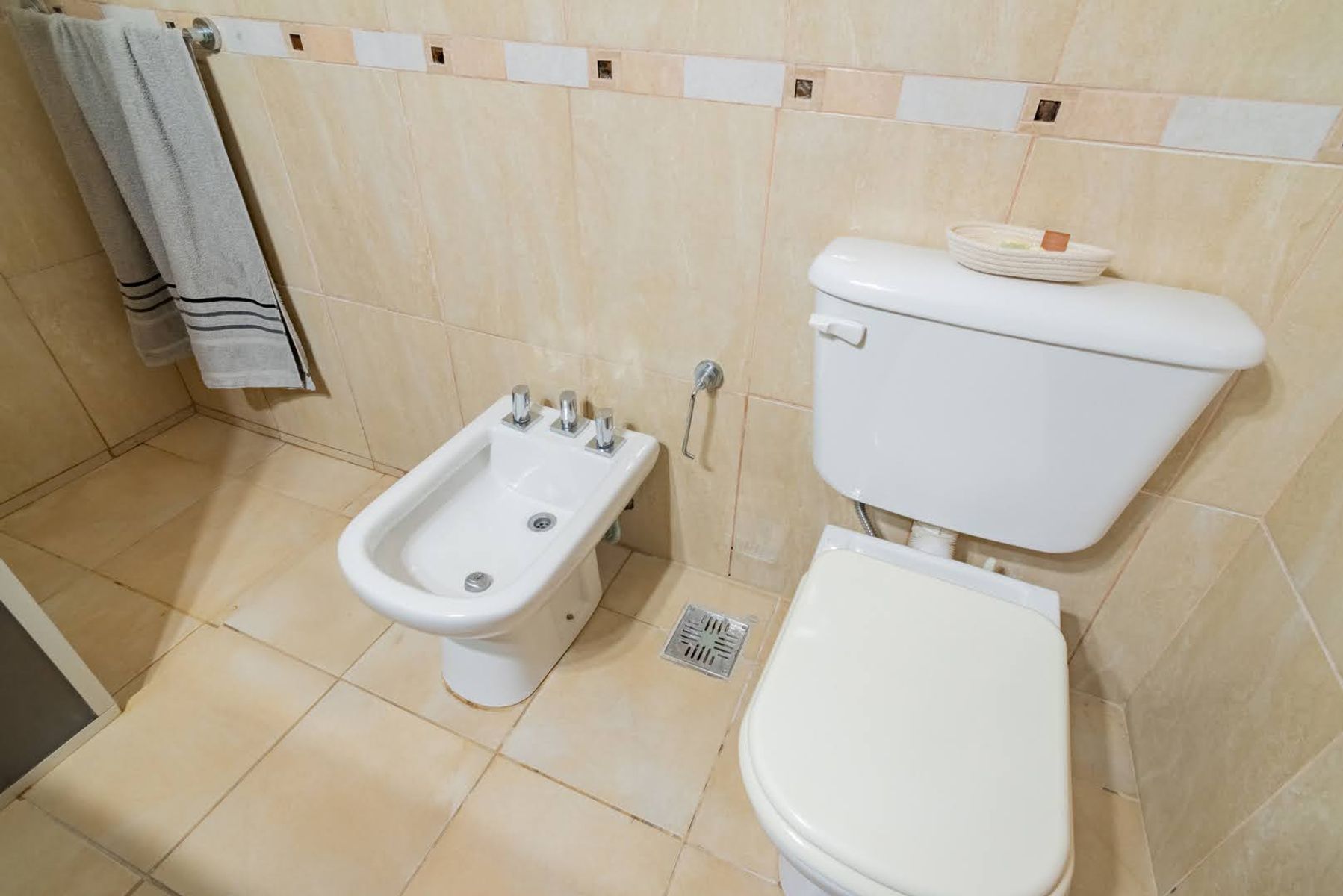 Casa en Venta en Sauce Viejo de tres dormitorios - 33