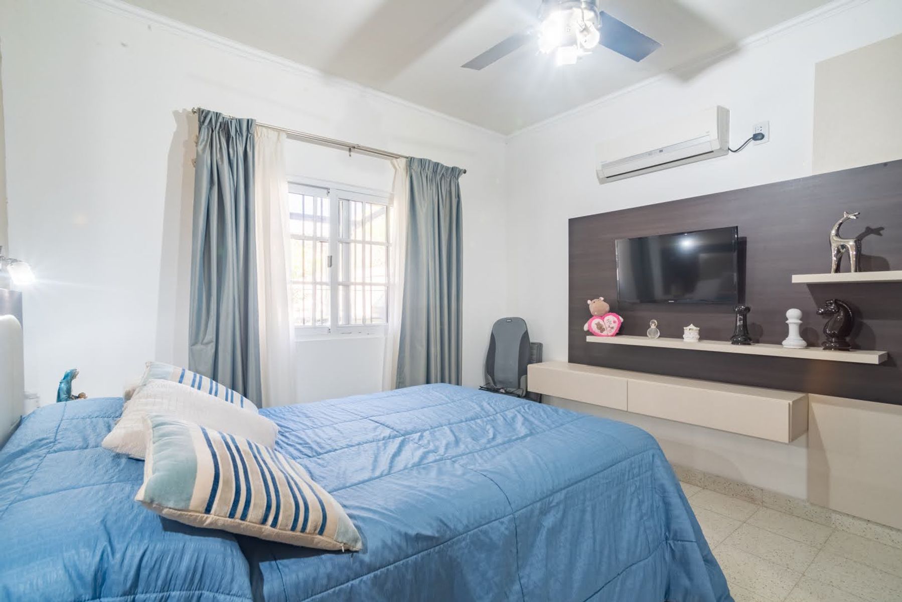 Casa en Venta en Sauce Viejo de tres dormitorios - 34