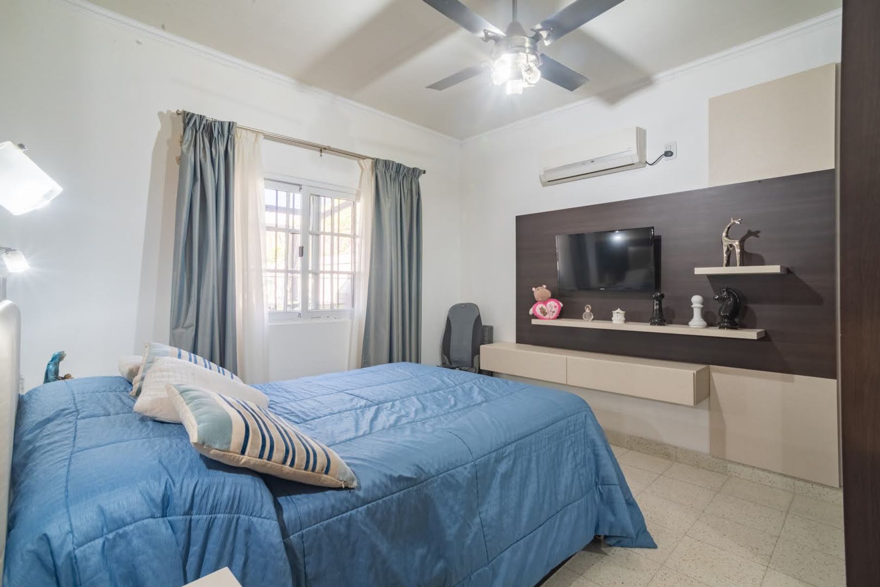 Casa en Venta en Sauce Viejo de tres dormitorios - 35