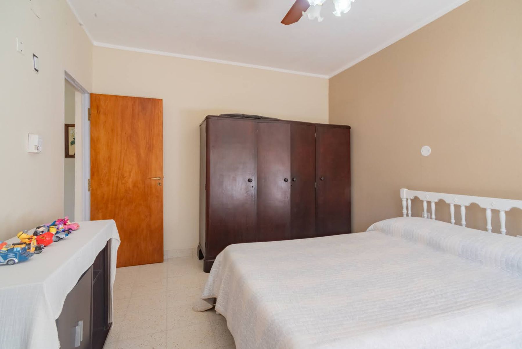 Casa en Venta en Sauce Viejo de tres dormitorios - 40