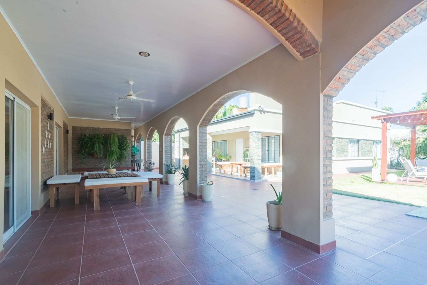 Casa en Venta en Sauce Viejo de tres dormitorios - 45