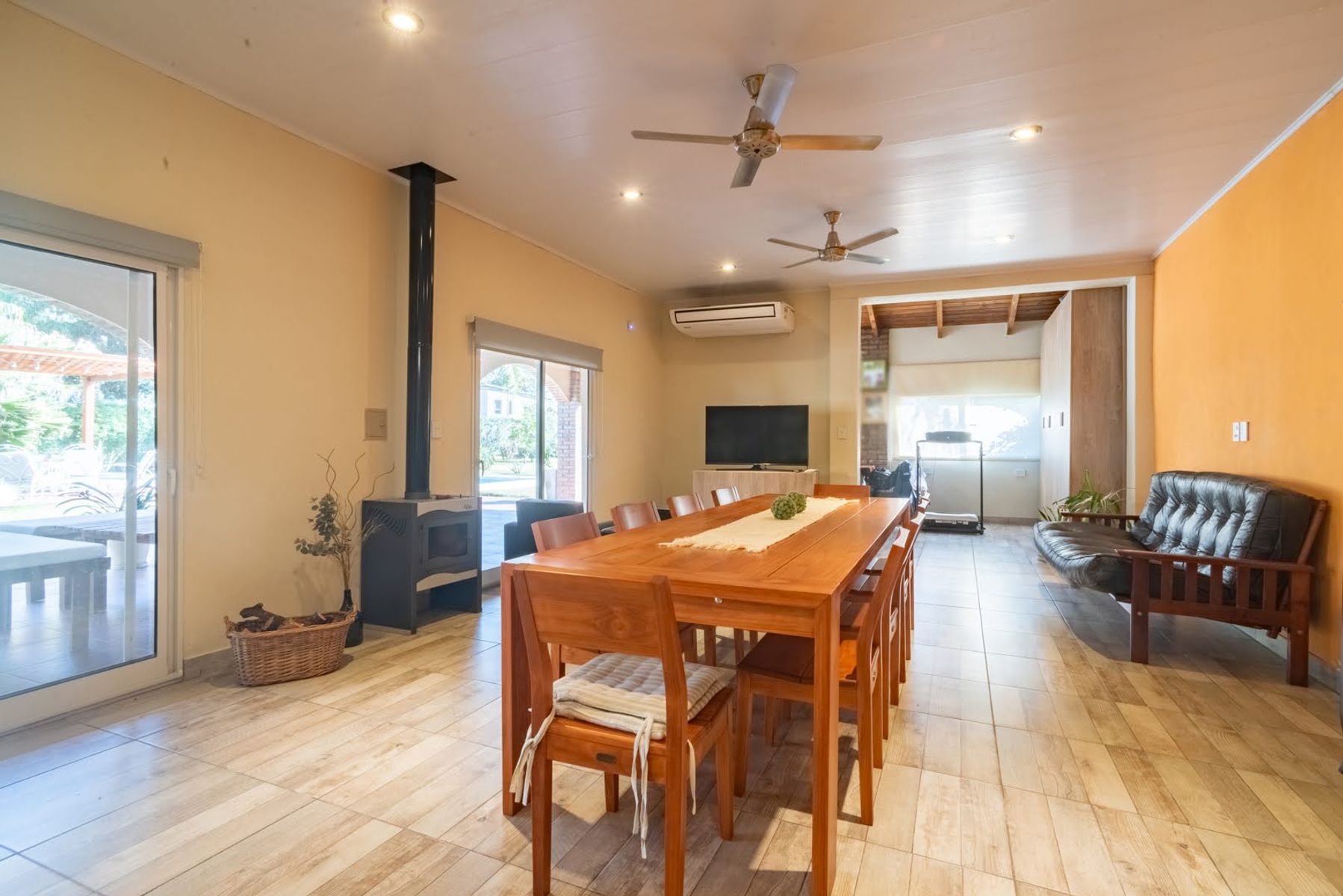 Casa en Venta en Sauce Viejo de tres dormitorios - 50
