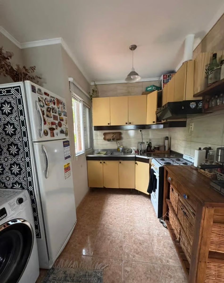 Departamento con local comercial en venta - 3