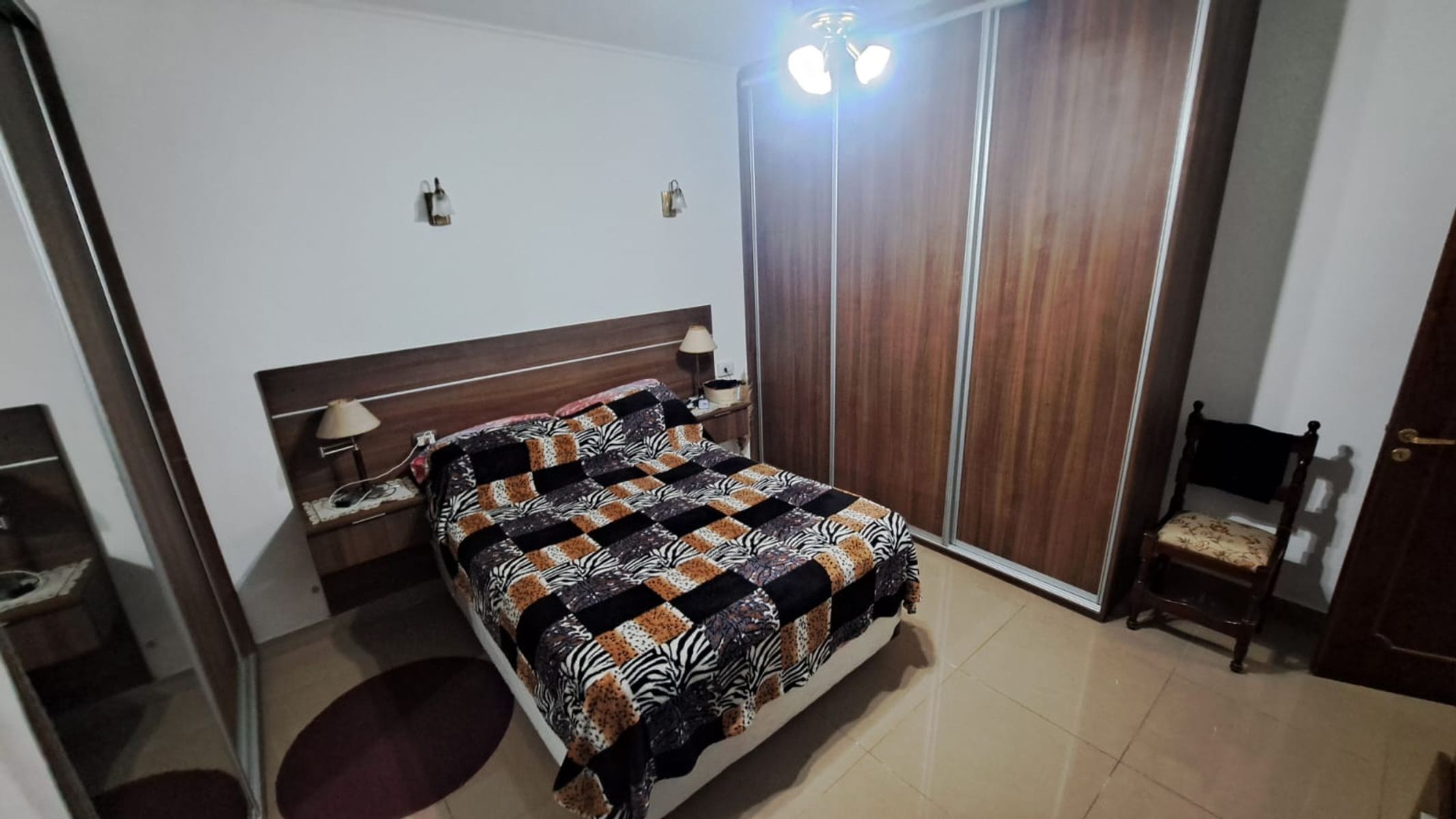 CASA DE 2 DORMITORIOS CON PILETA - 10