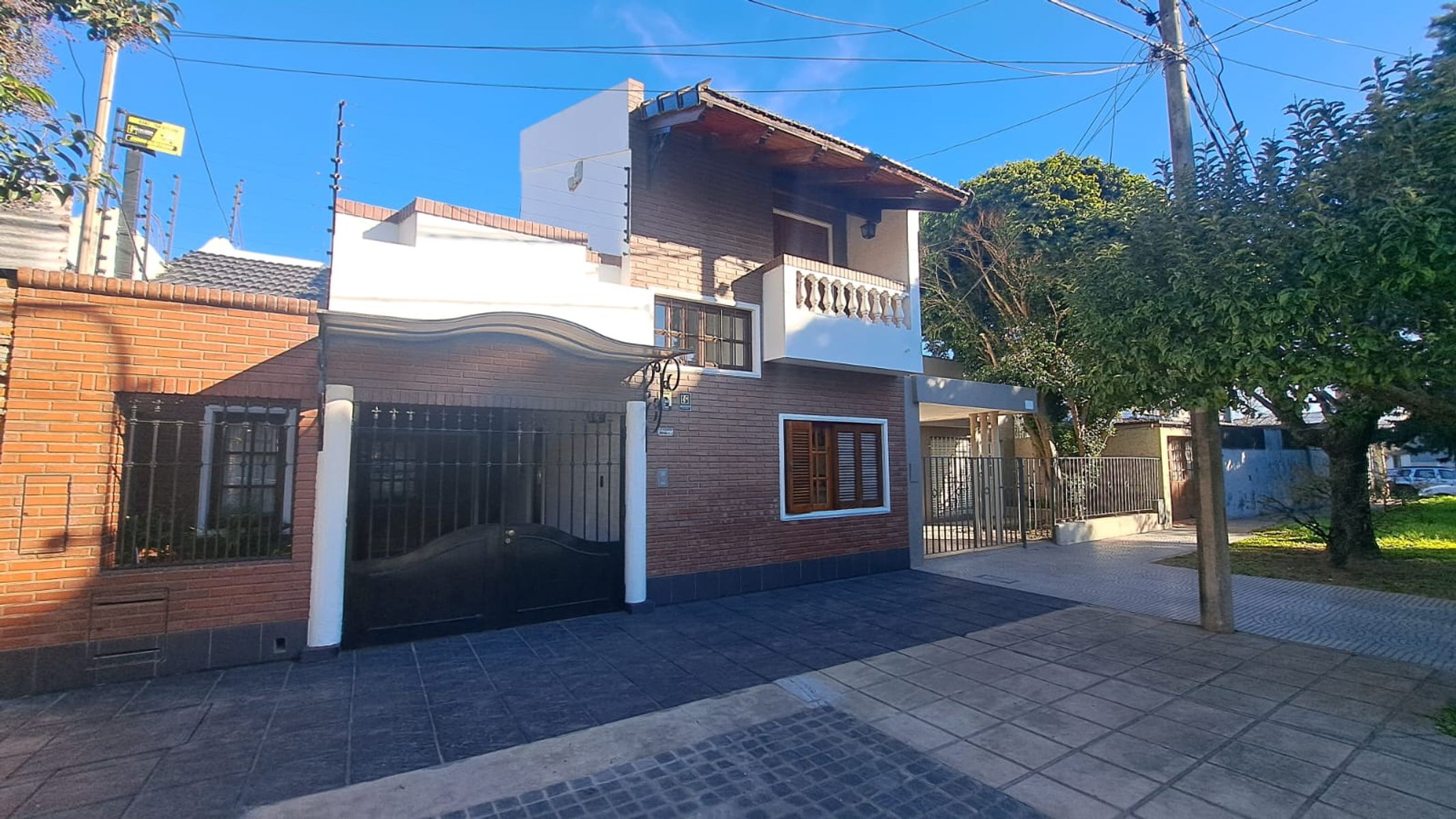 CASA DE 2 DORMITORIOS CON PILETA - 26