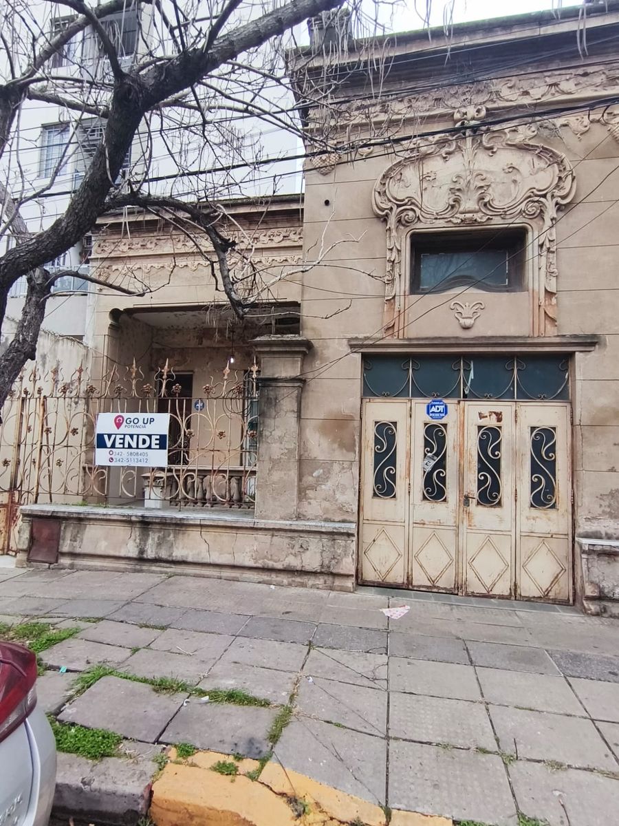 Casa en venta sobre Suipacha al 2900 - 1