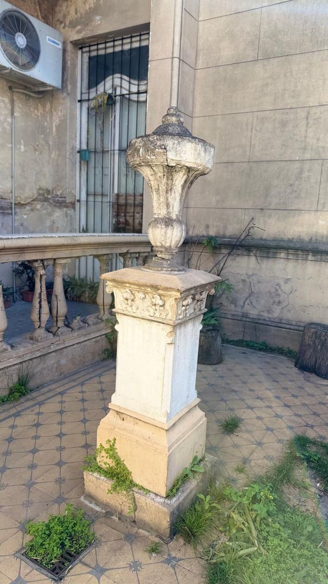 Casa en venta sobre Suipacha al 2900 - 3