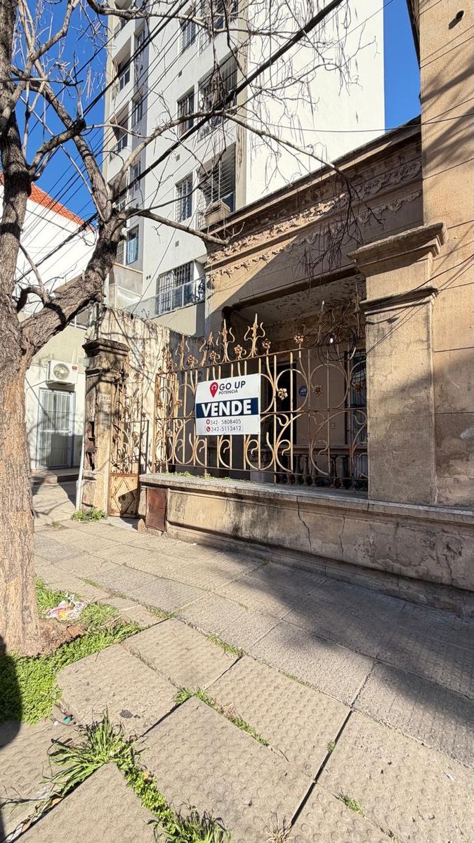 Casa en venta sobre Suipacha al 2900 - 6