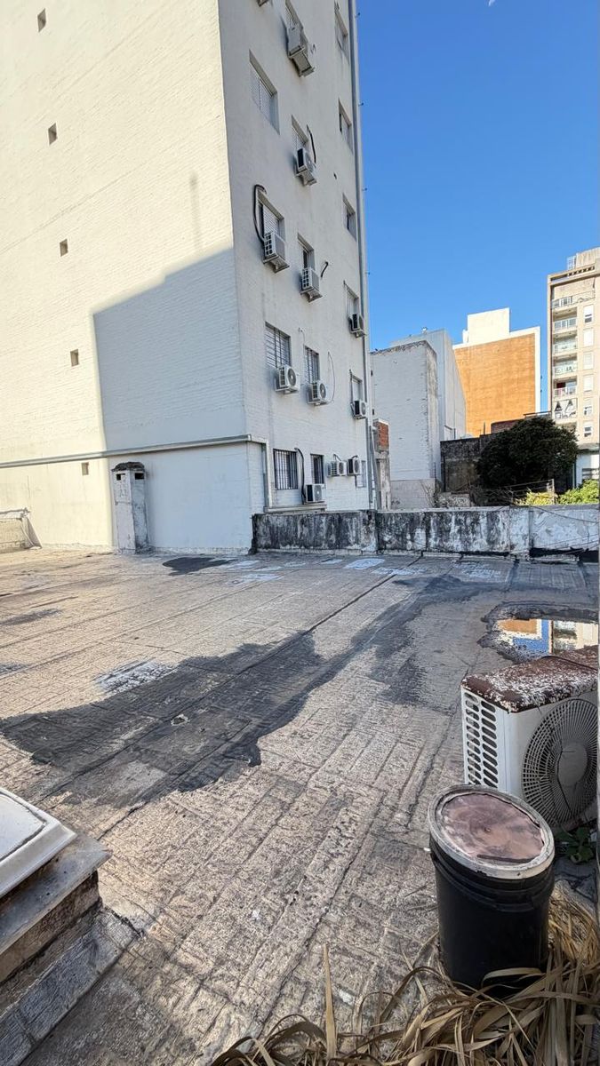 Casa en venta sobre Suipacha al 2900 - 13