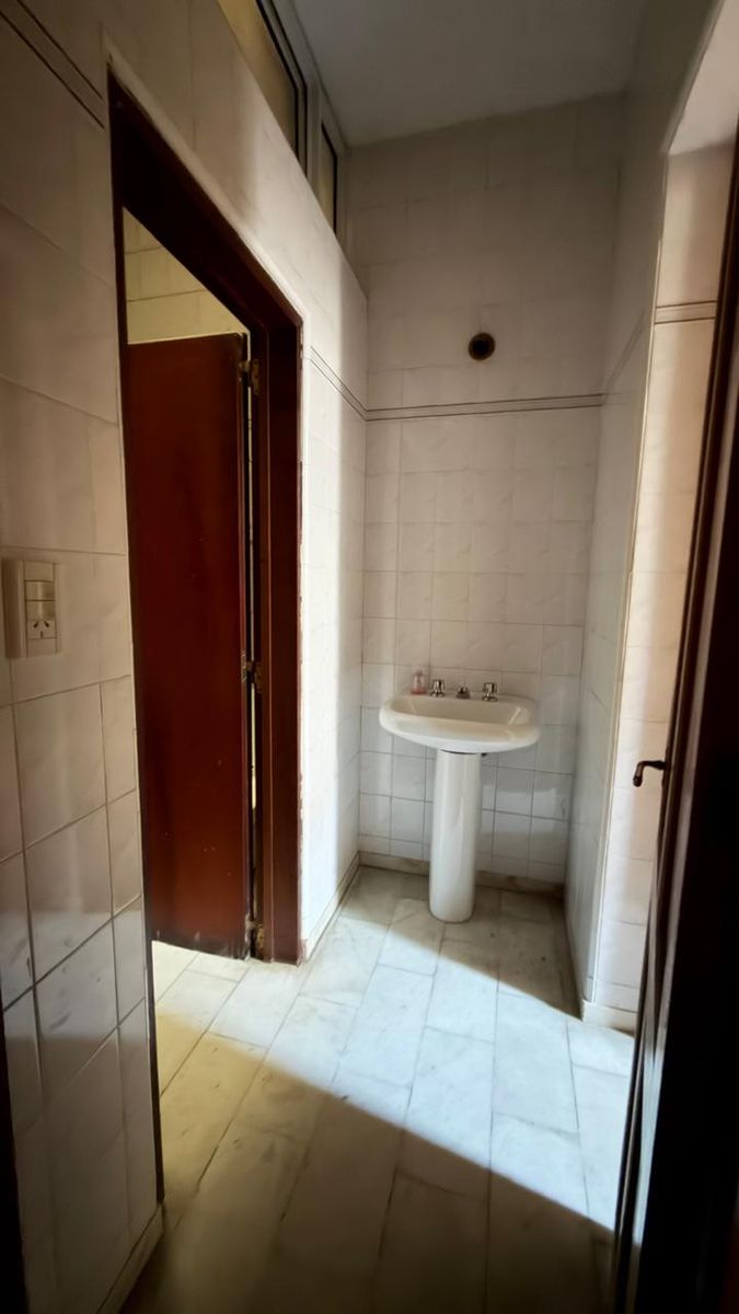 Casa en venta sobre Suipacha al 2900 - 15
